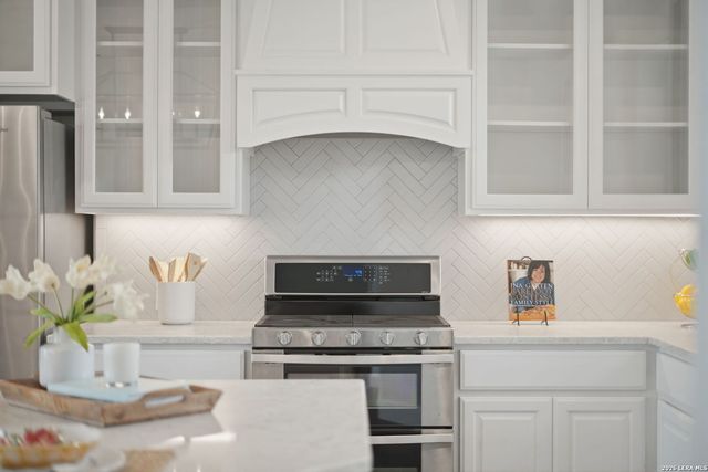 323 Curvatura, New Braunfels, TX 78132