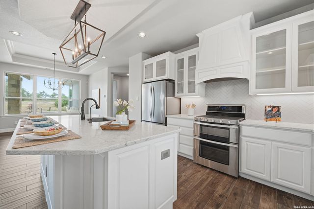 323 Curvatura, New Braunfels, TX 78132