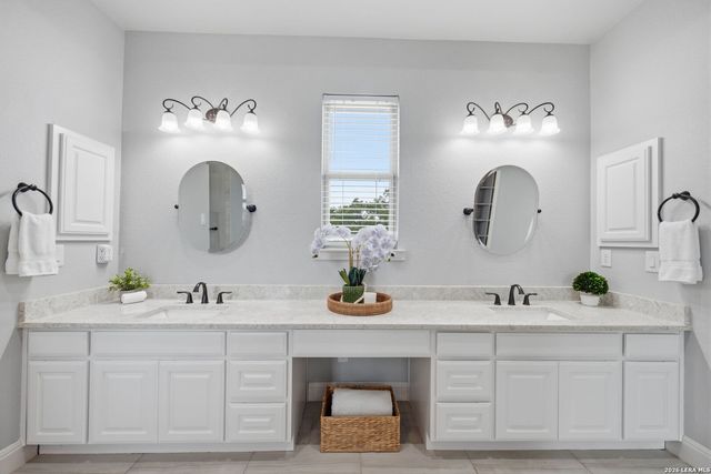 323 Curvatura, New Braunfels, TX 78132