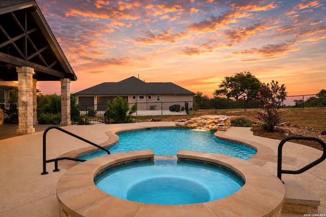 323 Curvatura, New Braunfels, TX 78132
