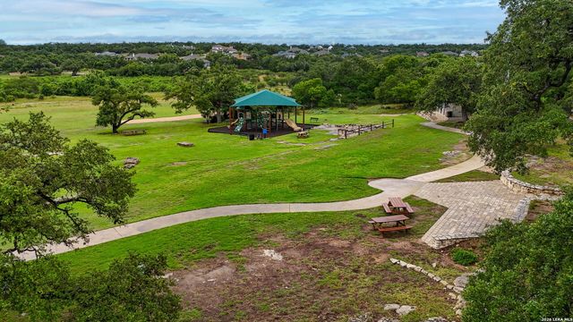 323 Curvatura, New Braunfels, TX 78132