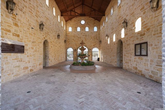 323 Curvatura, New Braunfels, TX 78132