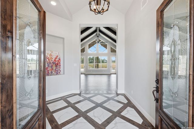 323 Curvatura, New Braunfels, TX 78132