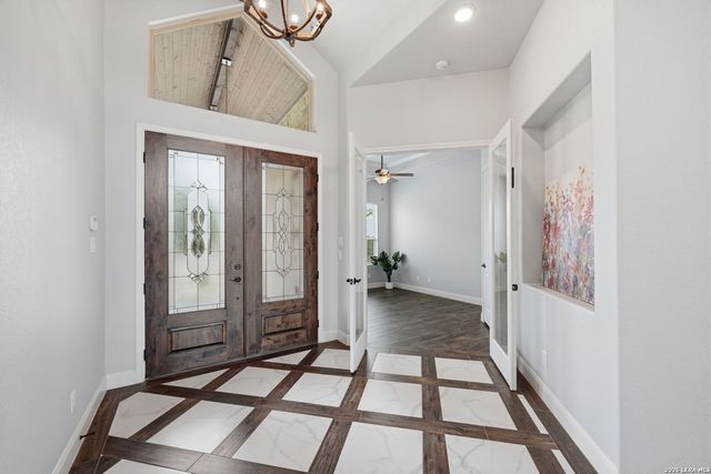 323 Curvatura, New Braunfels, TX 78132