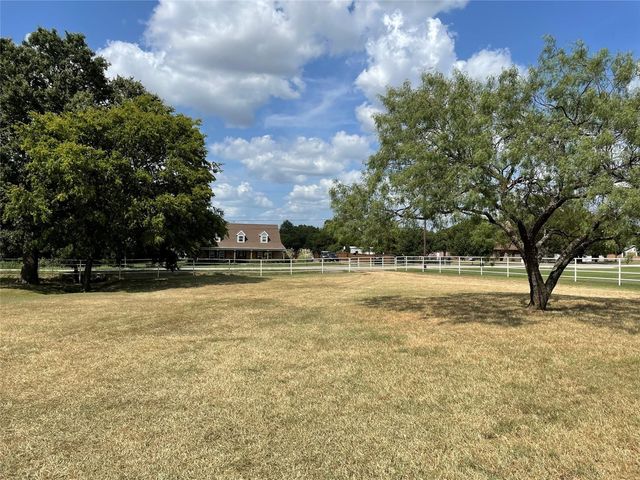 6340 Grauton Drive, Mansfield, TX 76063