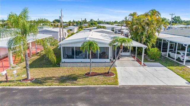 3073 Longview LN, North Fort Myers, FL 33917