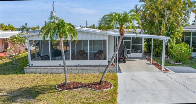 3073 Longview LN, North Fort Myers, FL 33917
