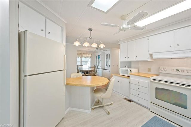 3073 Longview LN, North Fort Myers, FL 33917