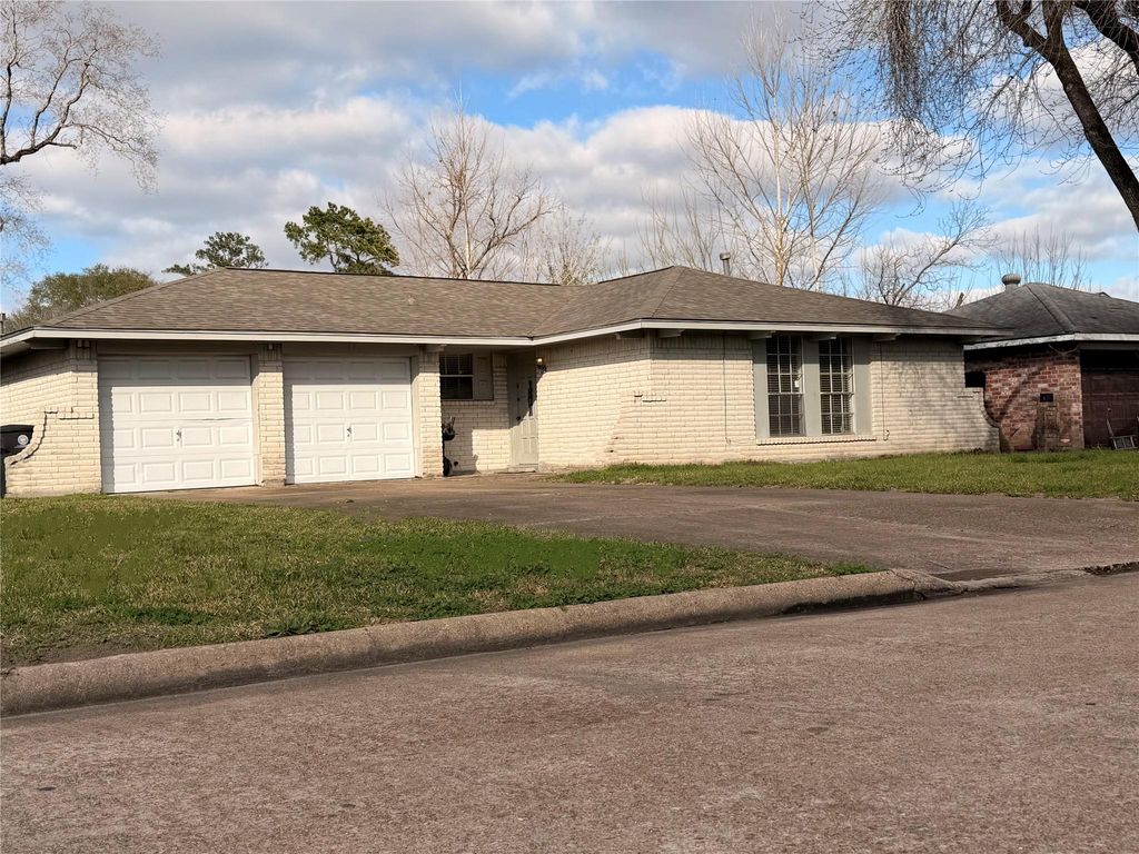 7618 Garsee Drive, Houston, TX 77040