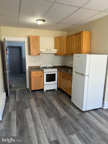 4154 W GIRARD AVE, Philadelphia, PA 19104