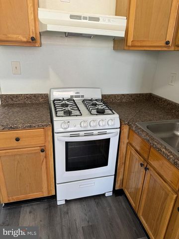 4154 W GIRARD AVE, Philadelphia, PA 19104