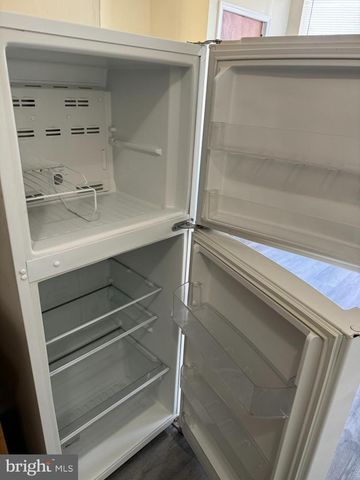 4154 W GIRARD AVE, Philadelphia, PA 19104