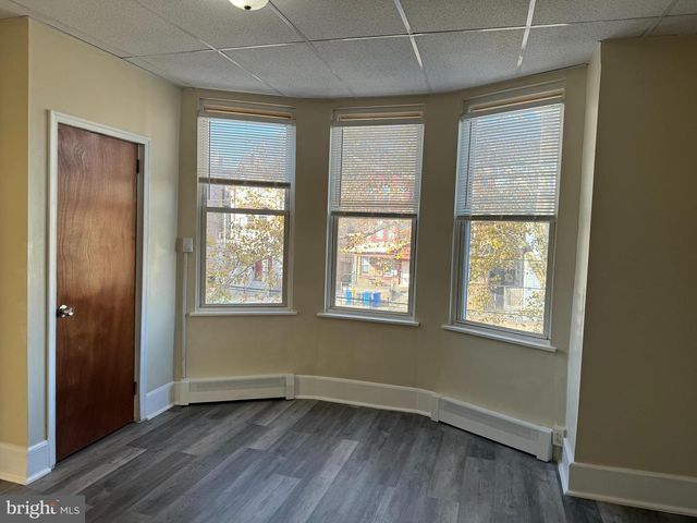 4154 W GIRARD AVE, Philadelphia, PA 19104