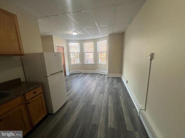 4154 W GIRARD AVE, Philadelphia, PA 19104