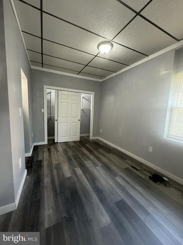 4154 W GIRARD AVE, Philadelphia, PA 19104