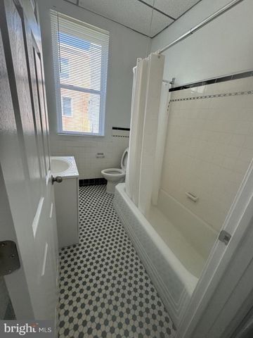 4154 W GIRARD AVE, Philadelphia, PA 19104