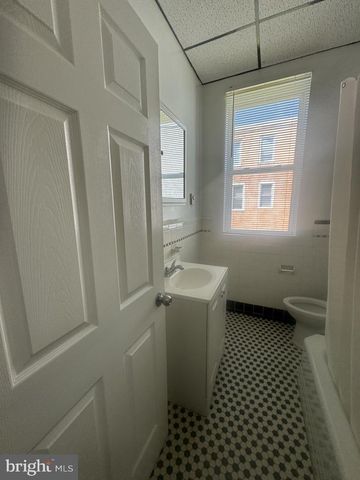 4154 W GIRARD AVE, Philadelphia, PA 19104