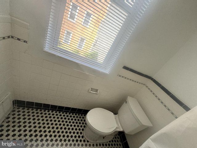 4154 W GIRARD AVE, Philadelphia, PA 19104