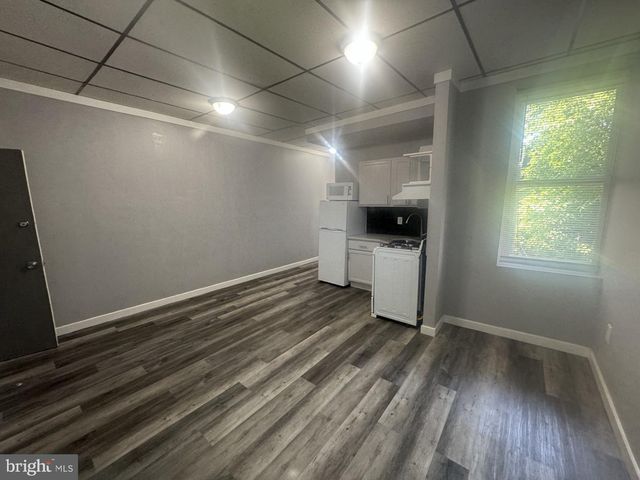 4154 W GIRARD AVE, Philadelphia, PA 19104