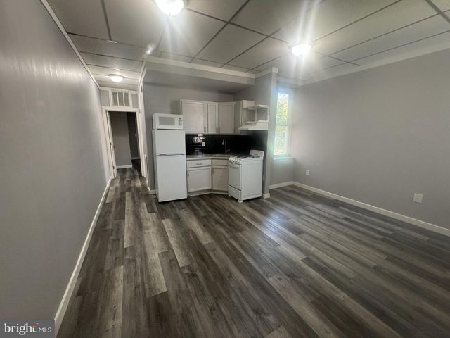 4154 W GIRARD AVE, Philadelphia, PA 19104