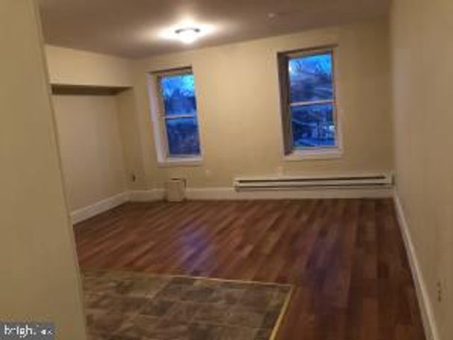 4154 W GIRARD AVE, Philadelphia, PA 19104