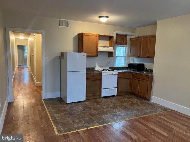 4154 W GIRARD AVE, Philadelphia, PA 19104