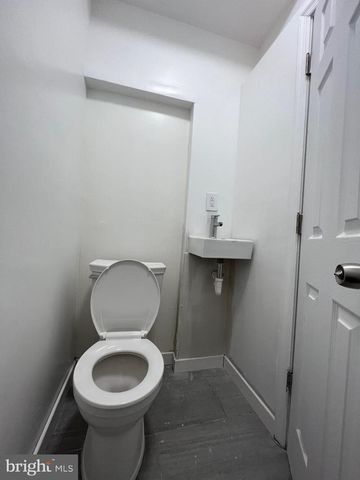 4154 W GIRARD AVE, Philadelphia, PA 19104