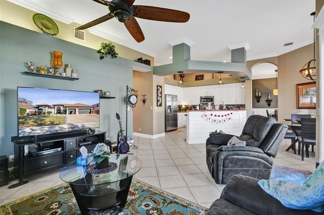 16287 Mariposa Circle S, Pembroke Pines, FL 33331