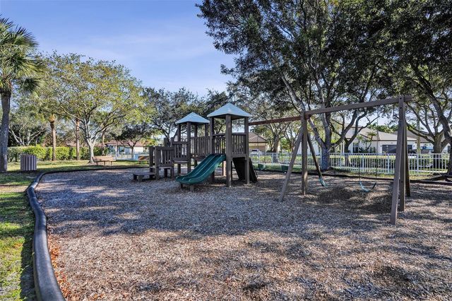 16287 Mariposa Circle S, Pembroke Pines, FL 33331