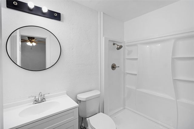 4301 Middlebrook Drive, Arlington, TX 76016