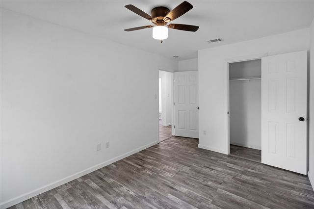 4301 Middlebrook Drive, Arlington, TX 76016