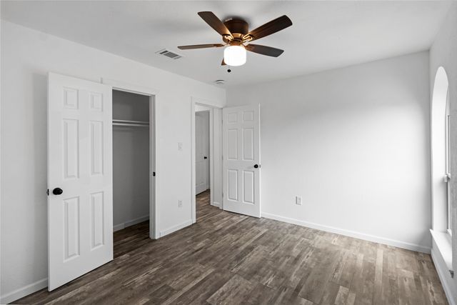 4301 Middlebrook Drive, Arlington, TX 76016