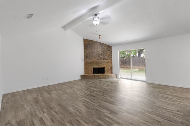 4301 Middlebrook Drive, Arlington, TX 76016