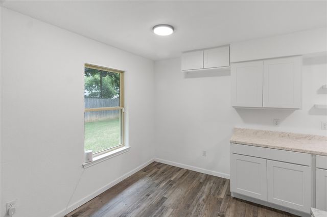 4301 Middlebrook Drive, Arlington, TX 76016