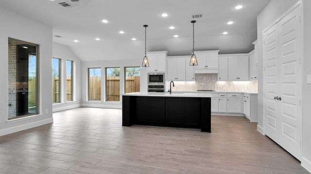 5026 Albany Shores Lane N, Fulshear, TX 77441