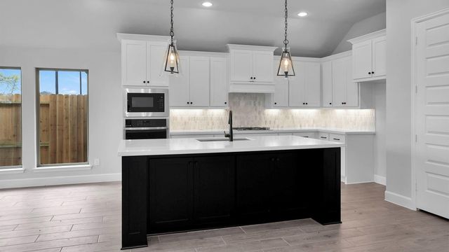 5026 Albany Shores Lane N, Fulshear, TX 77441