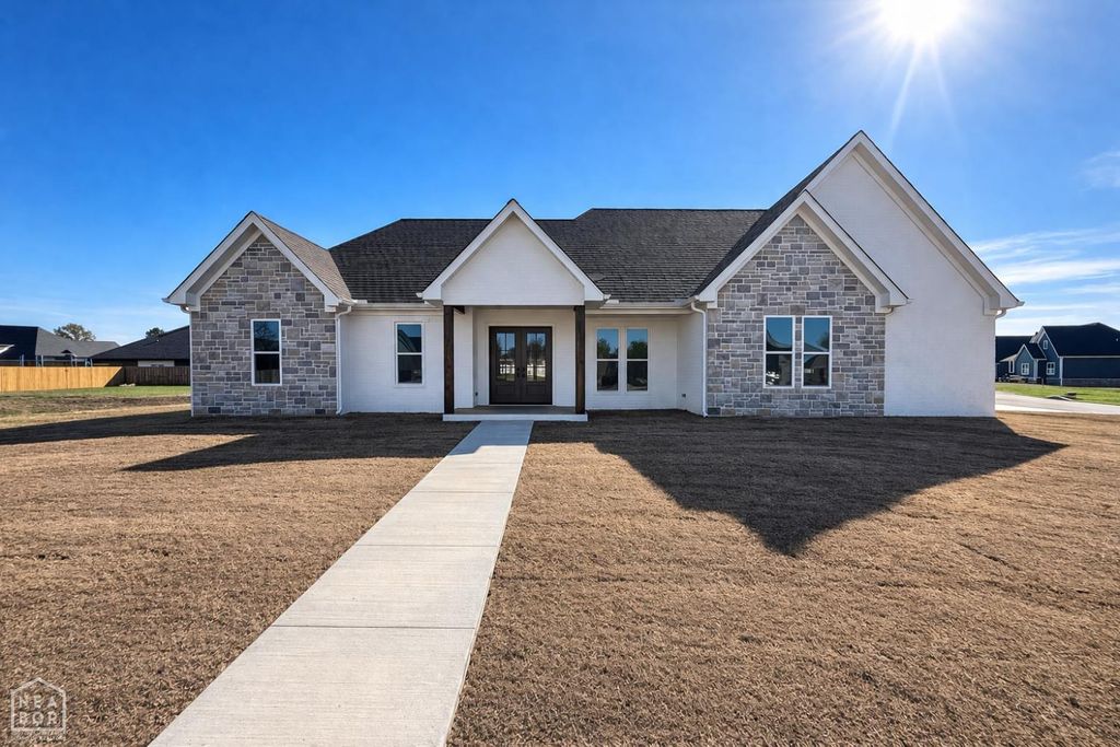 1405 S 31st Street, Paragould, AR 72450