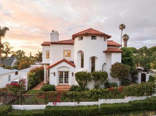 654 Bonair Place, La Jolla, CA 92037