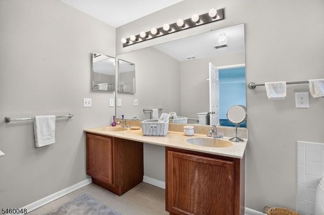 706 Dawson Pl, Hanover Twp., NJ 07981