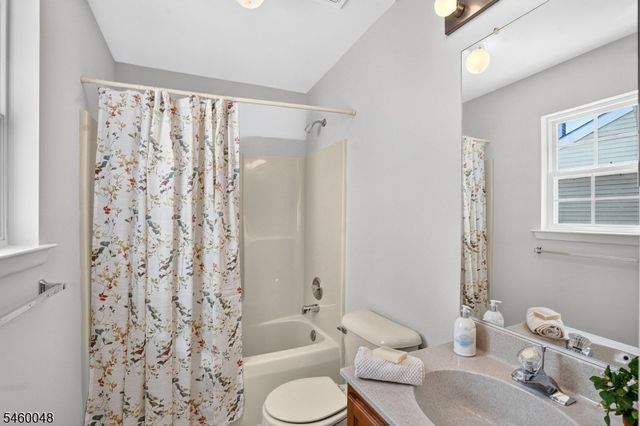 706 Dawson Pl, Hanover Twp., NJ 07981