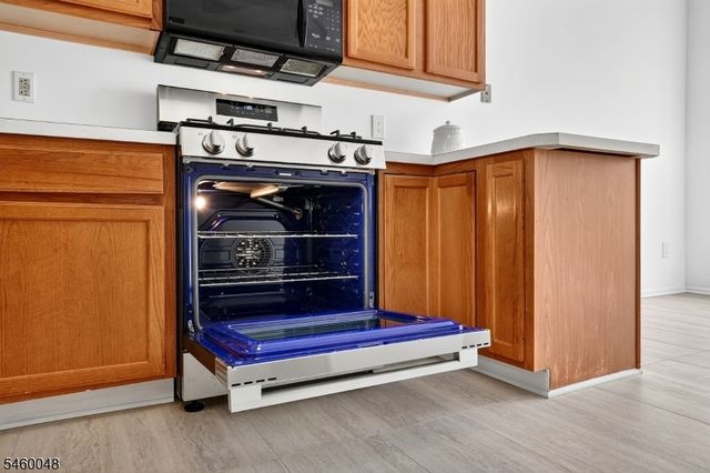 706 Dawson Pl, Hanover Twp., NJ 07981