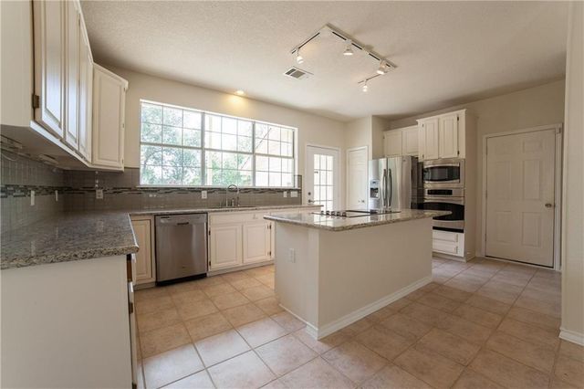 1701 Idle Hour CV, Lakeway, TX 78734