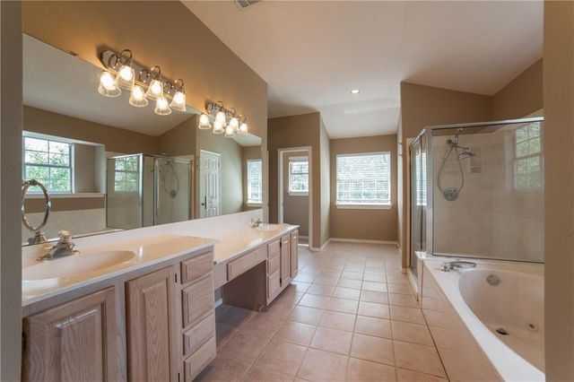 1701 Idle Hour CV, Lakeway, TX 78734