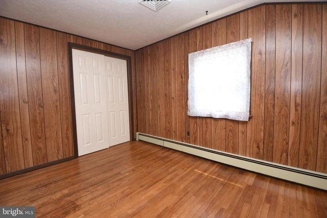571 TOWNSHIP LINE RD, Telford, PA 18969