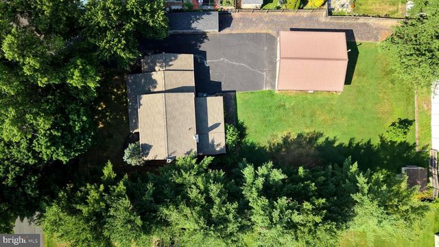 571 TOWNSHIP LINE RD, Telford, PA 18969