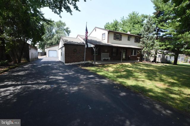 571 TOWNSHIP LINE RD, Telford, PA 18969