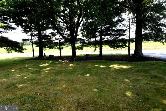 571 TOWNSHIP LINE RD, Telford, PA 18969