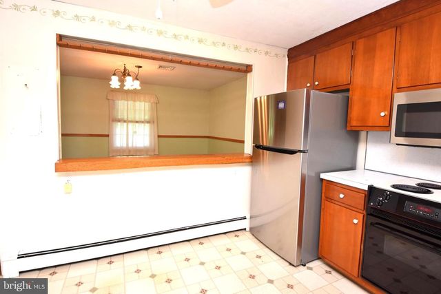 571 TOWNSHIP LINE RD, Telford, PA 18969