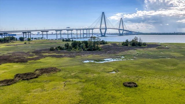155 Wingo Way 467, Mount Pleasant, SC 29464