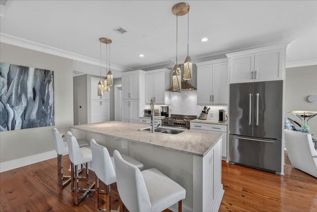 155 Wingo Way 467, Mount Pleasant, SC 29464